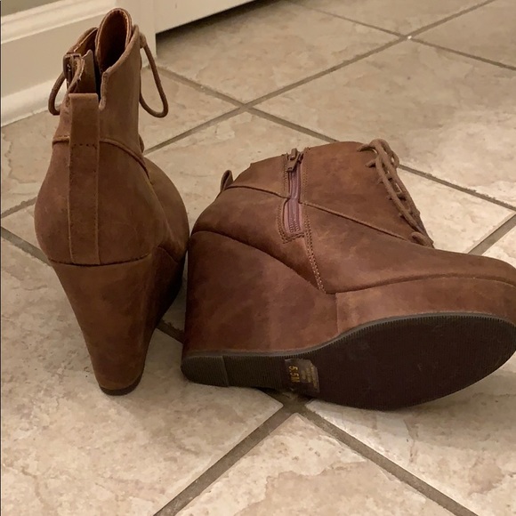 Wedge booties - Picture 3 of 4